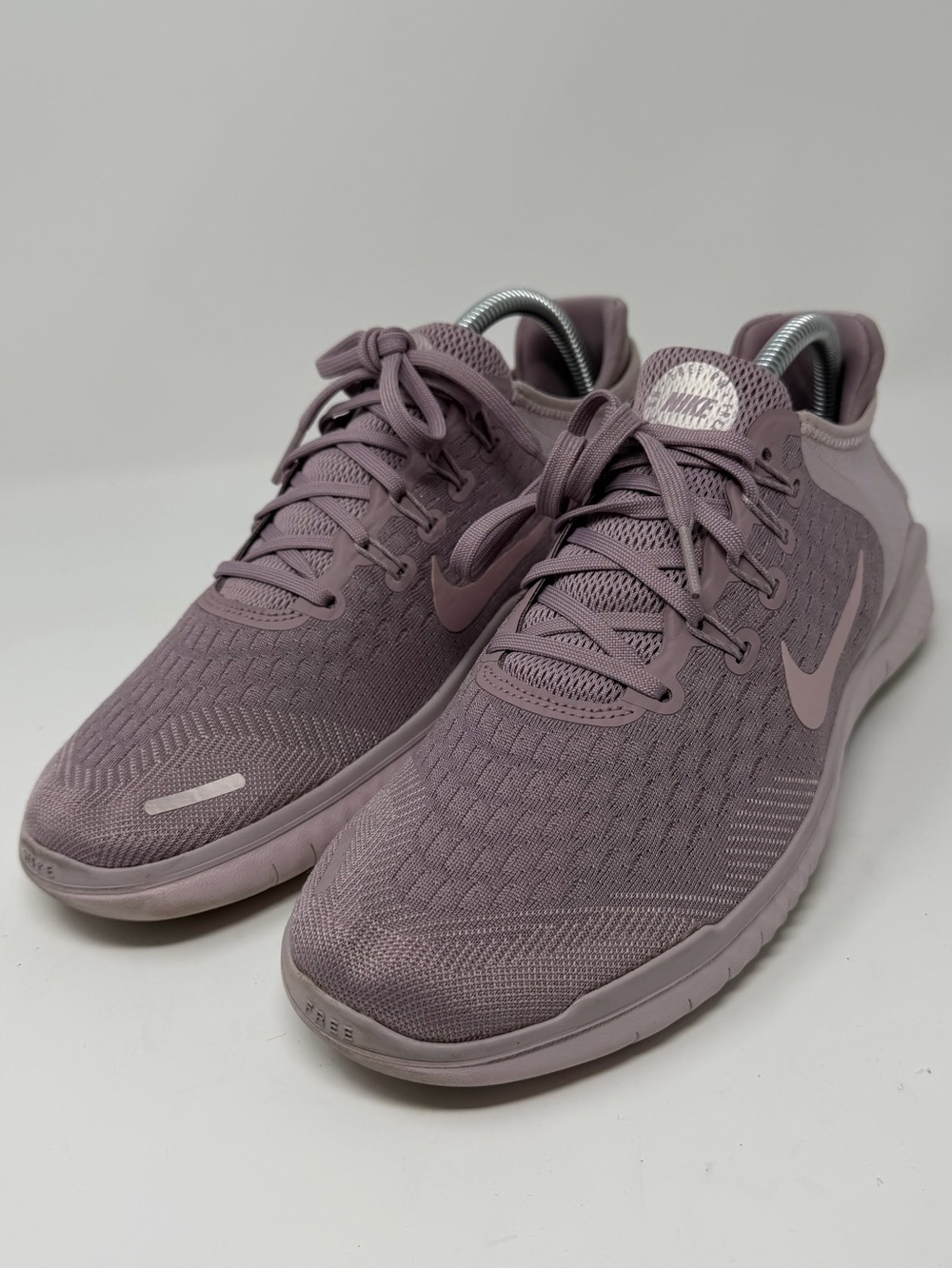 Nike Women's Free Run Trainer in Dusty Mauve sz. 10